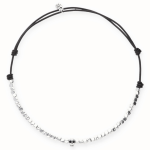 Collana in pelle e perline con dettaglio teschio