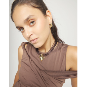 Collana in filo di seta e pelle con dettaglio di cuore placcato oro 18k