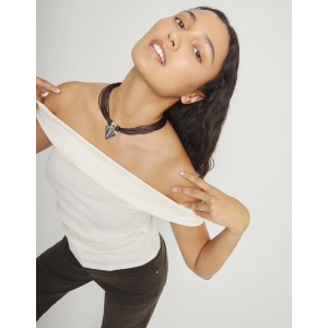 Collana in filo di seta e pelle con dettaglio di cuore placcato argento