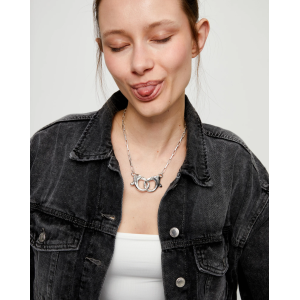 Collana argentata con grande moschettone ad incastro