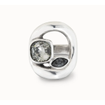 Anello placcato argento Sterling con ovale centrale e due cristalli colore grigio scuro
