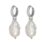 Orecchino scattino (ø13 mm) in argento 925 con zirconi bianchi e perla baroccata.